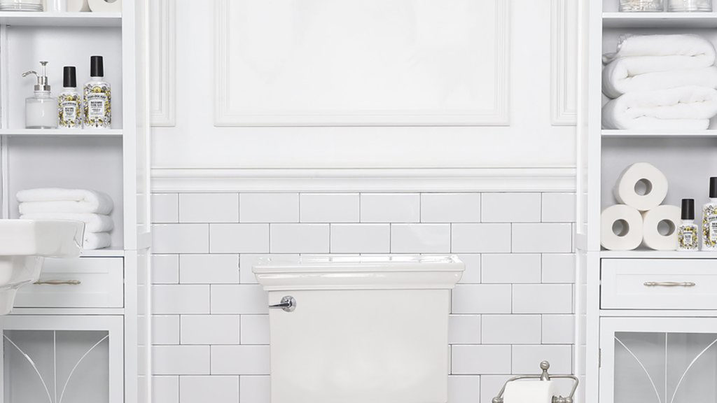 white-bathroom-1959891