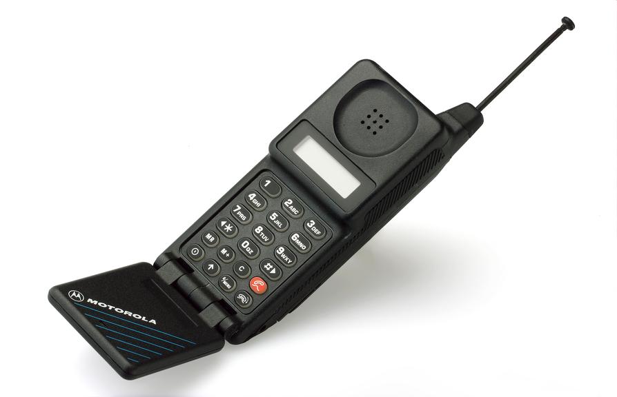 motorola-microtac-1850487