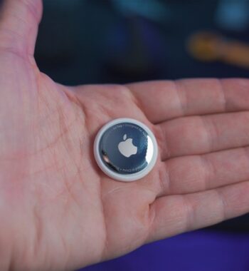 How To Set Up And Use An AirTag On iPhone, iPad, or Mac