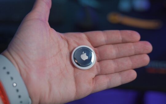 How To Set Up And Use An AirTag On iPhone, iPad, or Mac