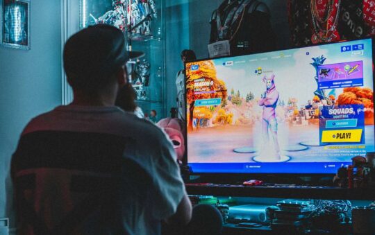 Safest Ways for Gamers to Spend Real Money Online Safest Ways for Gamers to Spend Real Money Online