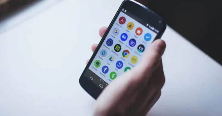 Protecting Your Smartphone Against Accidental Damage and Theft